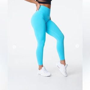 NVGTN Aqua NV Seamless Leggings
